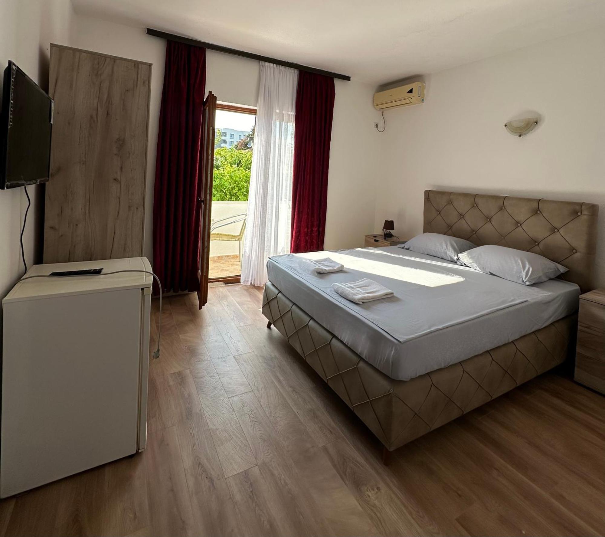 Rooms Ajllin Улцинь Экстерьер фото
